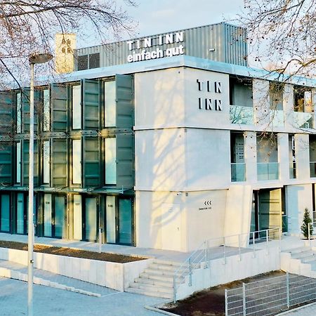 Tin Inn - Hueckelhoven - Das Hotel Aus Hochwertig Ausgebauten Ueberseecontainern 外观 照片