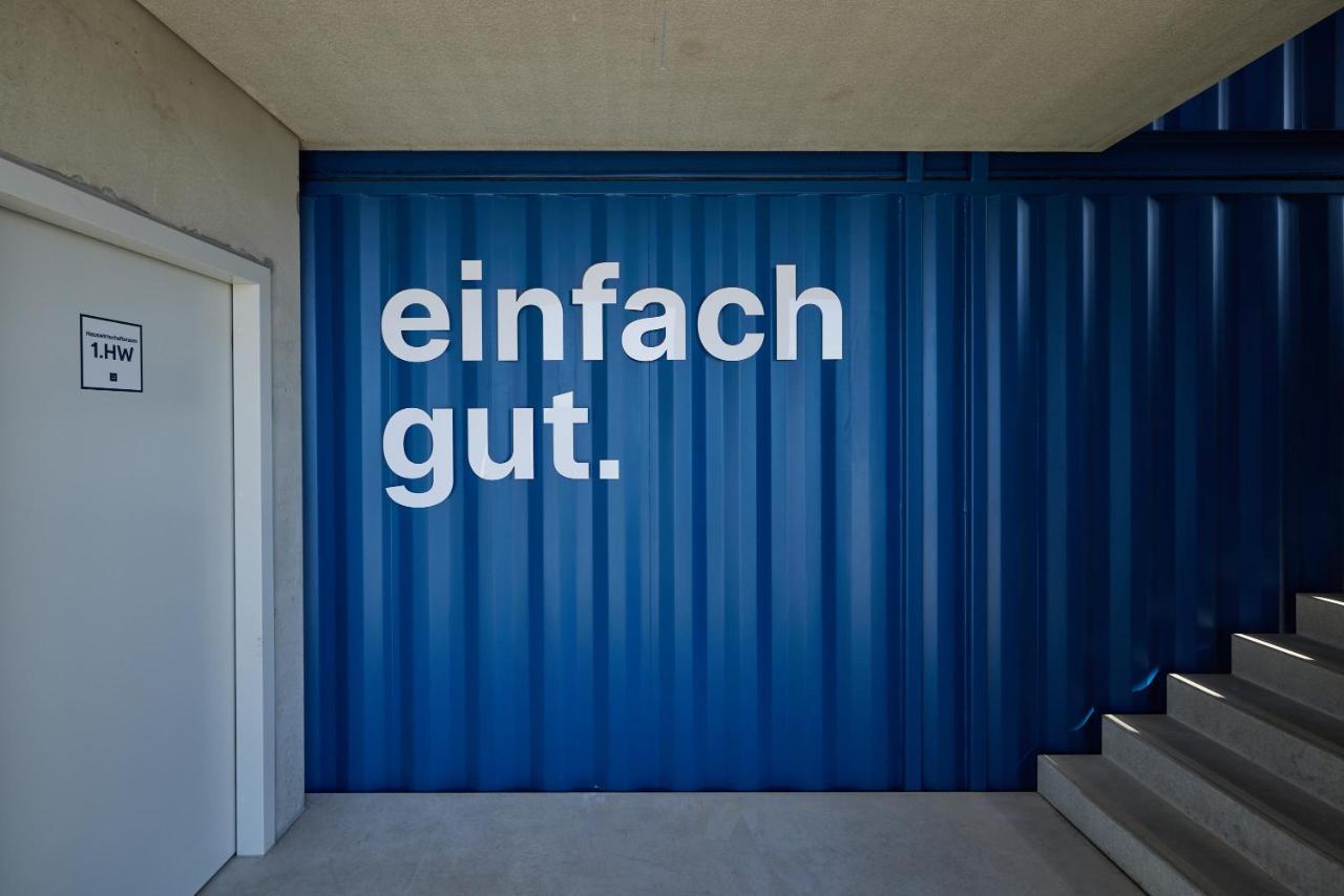 Tin Inn - Hueckelhoven - Das Hotel Aus Hochwertig Ausgebauten Ueberseecontainern 外观 照片